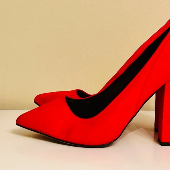 ASOS Almond Toe Faux Suede Pumps in Candy Apple Red Size 9W - Picture 3 of 6